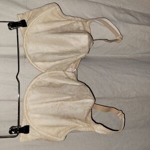 Cacique Beige Bra